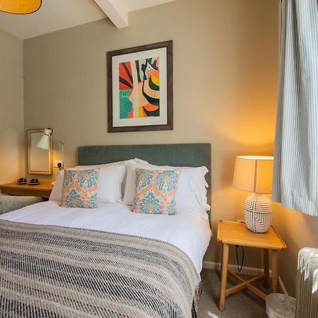 Hotel The Rose & Crown, Ashbury Ashbury  Esterno foto