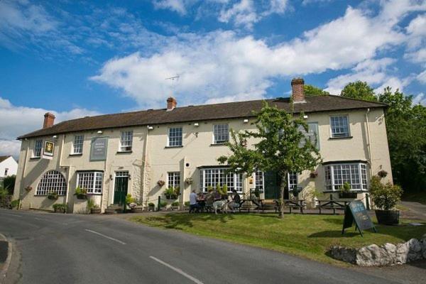 Hotel The Rose & Crown, Ashbury Ashbury  Esterno foto