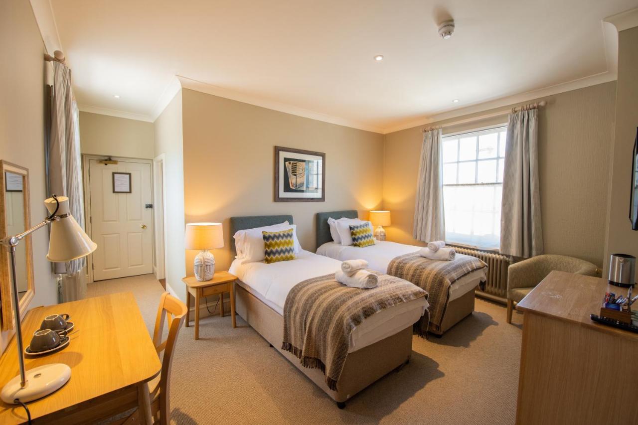 Hotel The Rose & Crown, Ashbury Ashbury  Esterno foto