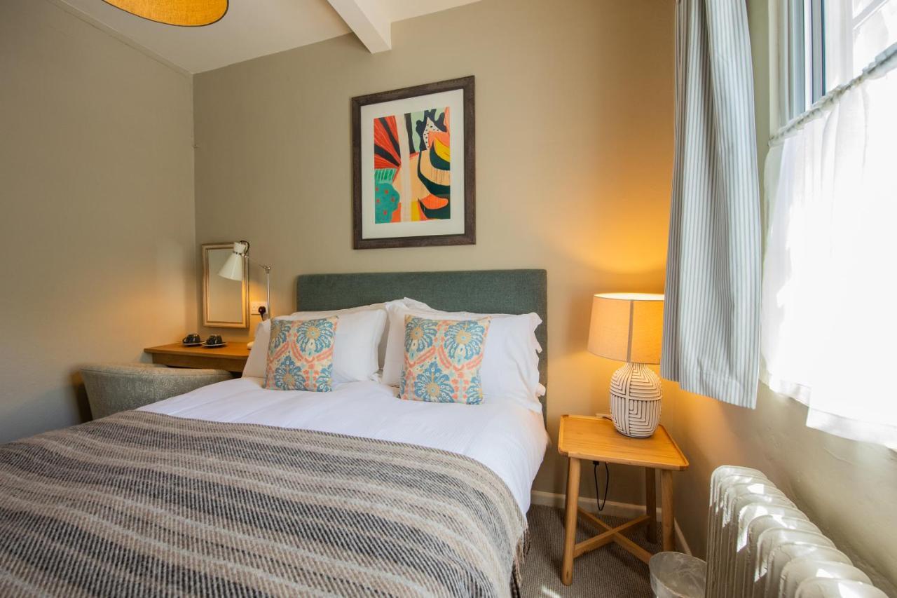 Hotel The Rose & Crown, Ashbury Ashbury  Esterno foto