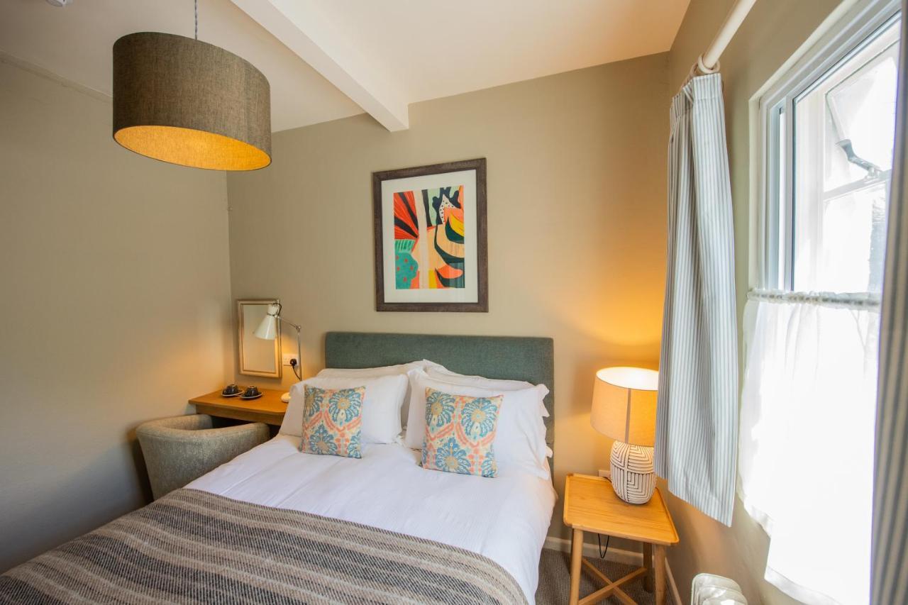 Hotel The Rose & Crown, Ashbury Ashbury  Esterno foto
